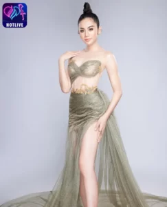 Read more about the article Lương Mỹ Kỳ Mở Lời Về Quyết Định Truyền Cơ Hội cho Đại Diện Việt Nam tại Miss International Queen 2023 – Hotlive Mở Khóa Phòng và Hotlive Phiên Bản Mới Nhất. Beautiful of Miss International Queen 2023