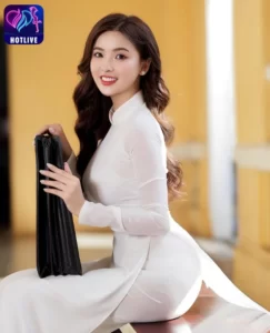 Read more about the article Nguyễn Thị Hồng Trang: Hành Trình Á Khôi Áo Dài Việt Nam 2023 và Điều Bí Mật Về Hotlive Apk và Hotlive Com. With her talent and beauty Vietnamese